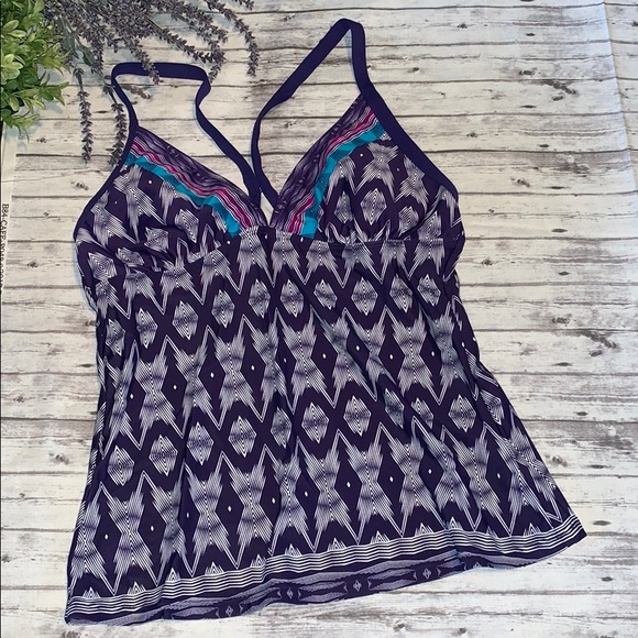 Athleta Other - Athleta Small padded tankini swim top